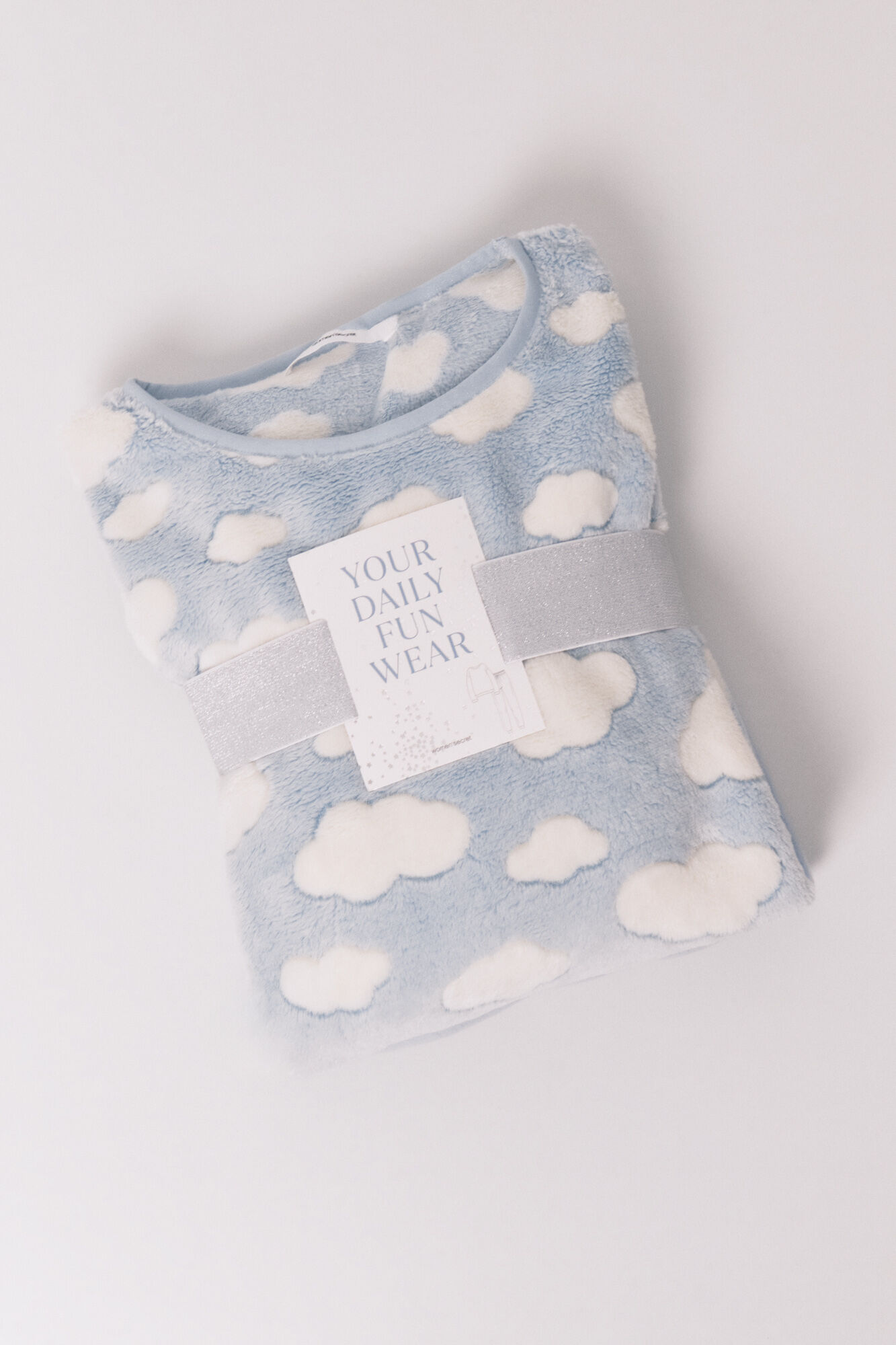 Women'secret Duga pidžama od mousse flisa sa oblacima