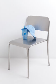 HI&BYE Vaso pl&aacute;stico ca&ntilde;ita integrada azul medio