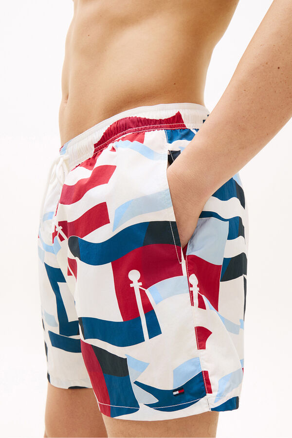 Tommy Hilfiger Ba&ntilde;ador hombre estampado banderas estampado