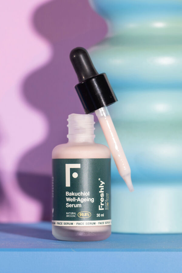 Freshly Cosmetics Bakuchiol Well-Ageing serum (15ml) white
