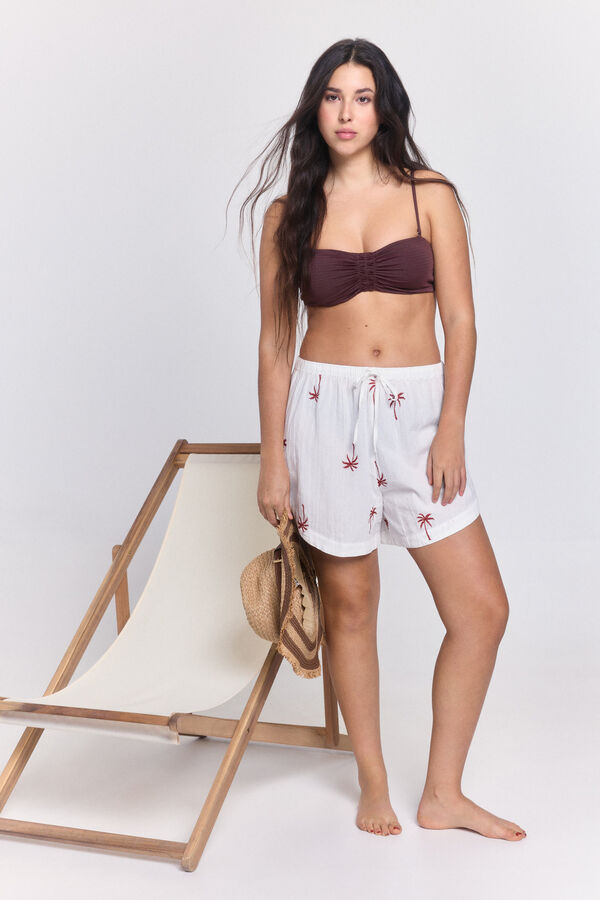 Pieces Shorts algod&oacute;n org&aacute;nico bordado blanco