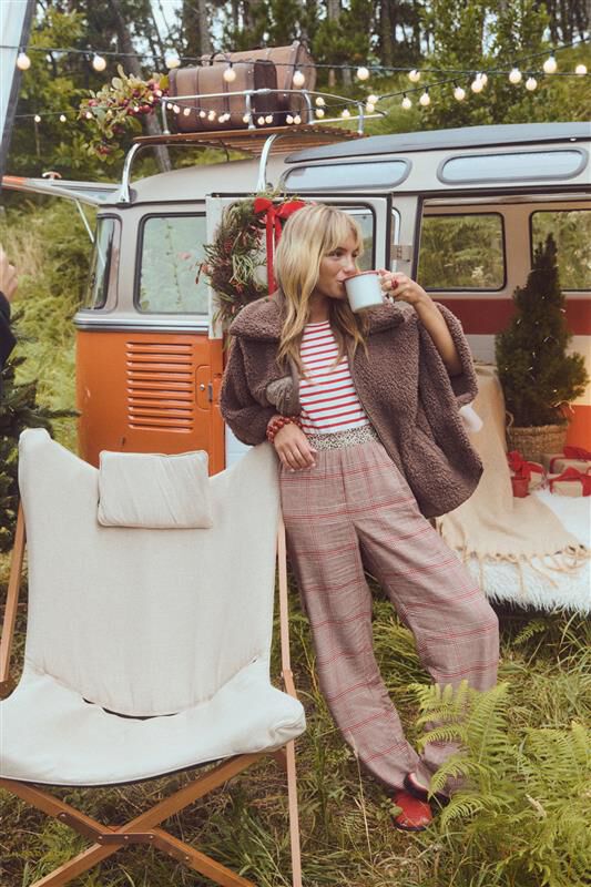 Women'secret Bata corta poncho borreguito marr&oacute;n Snoopy