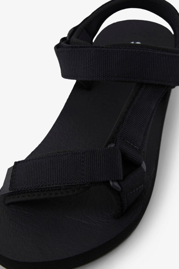 Pieces Sand&aacute;lia com velcro preto
