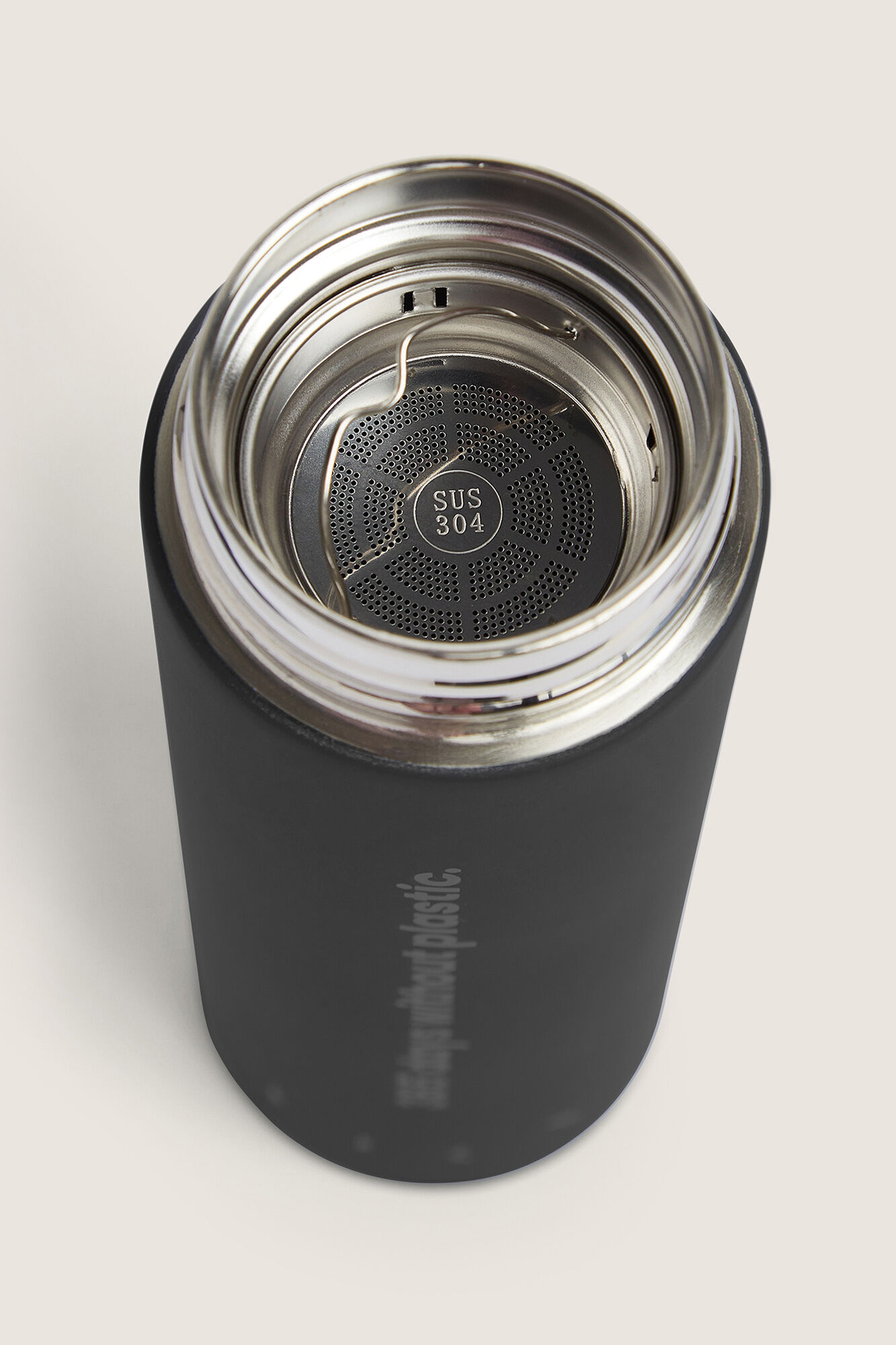 Born Living Yoga 366 Botella t&eacute;rmica 2.0 negro&nbsp;