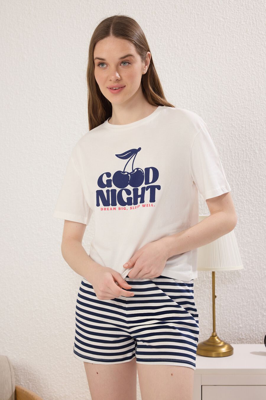 Conjunto de pijama corto rayas cerezas