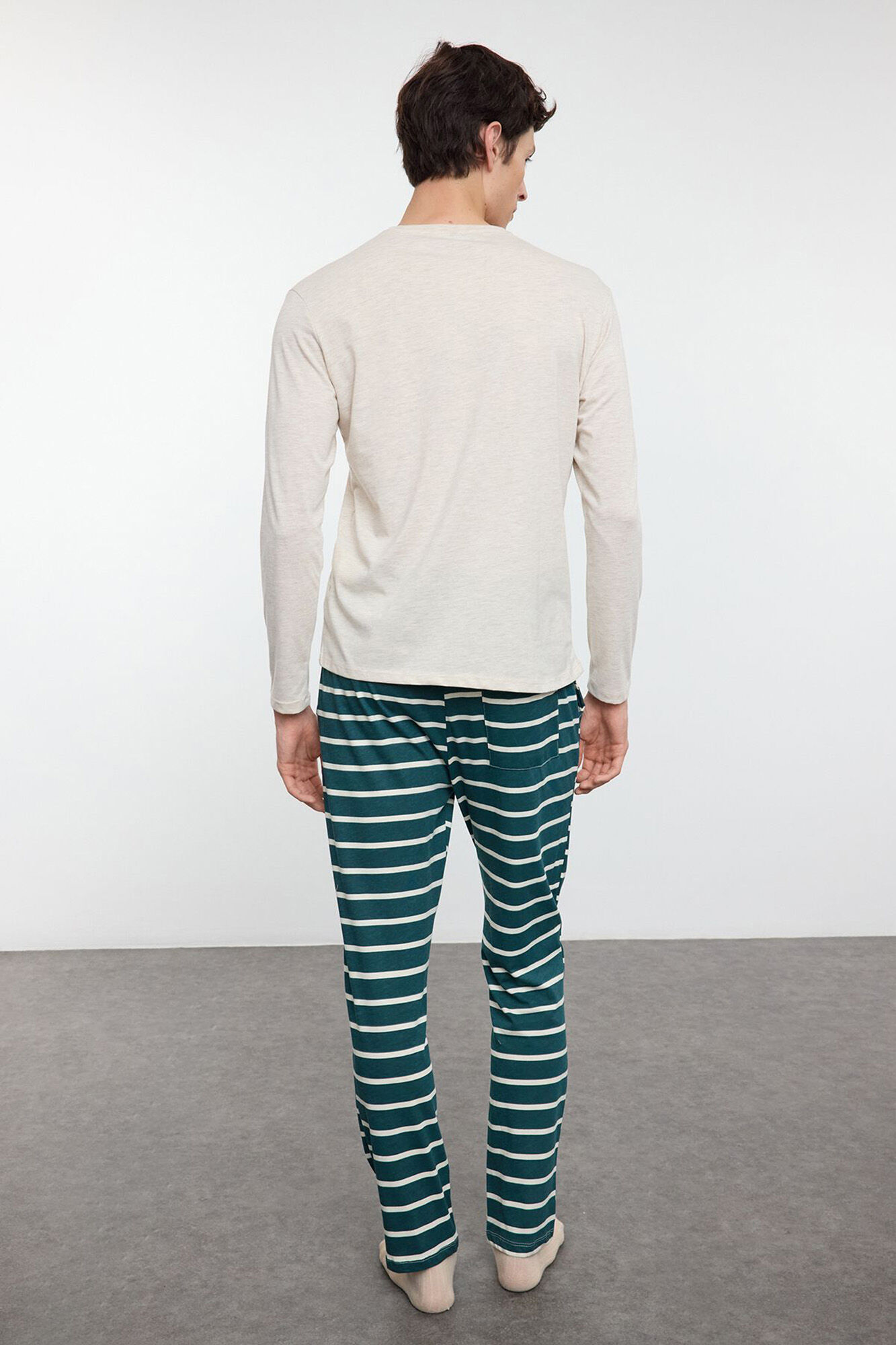 Trendyol Conjunto de pijama de casal bege de Natal com riscas, corte regular 