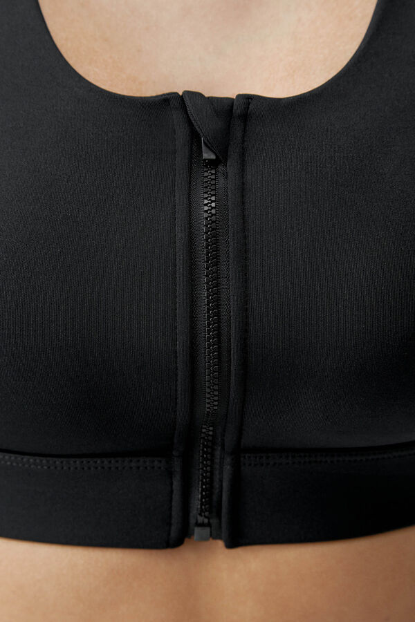 Born Living Yoga Soata Black crop top Crna