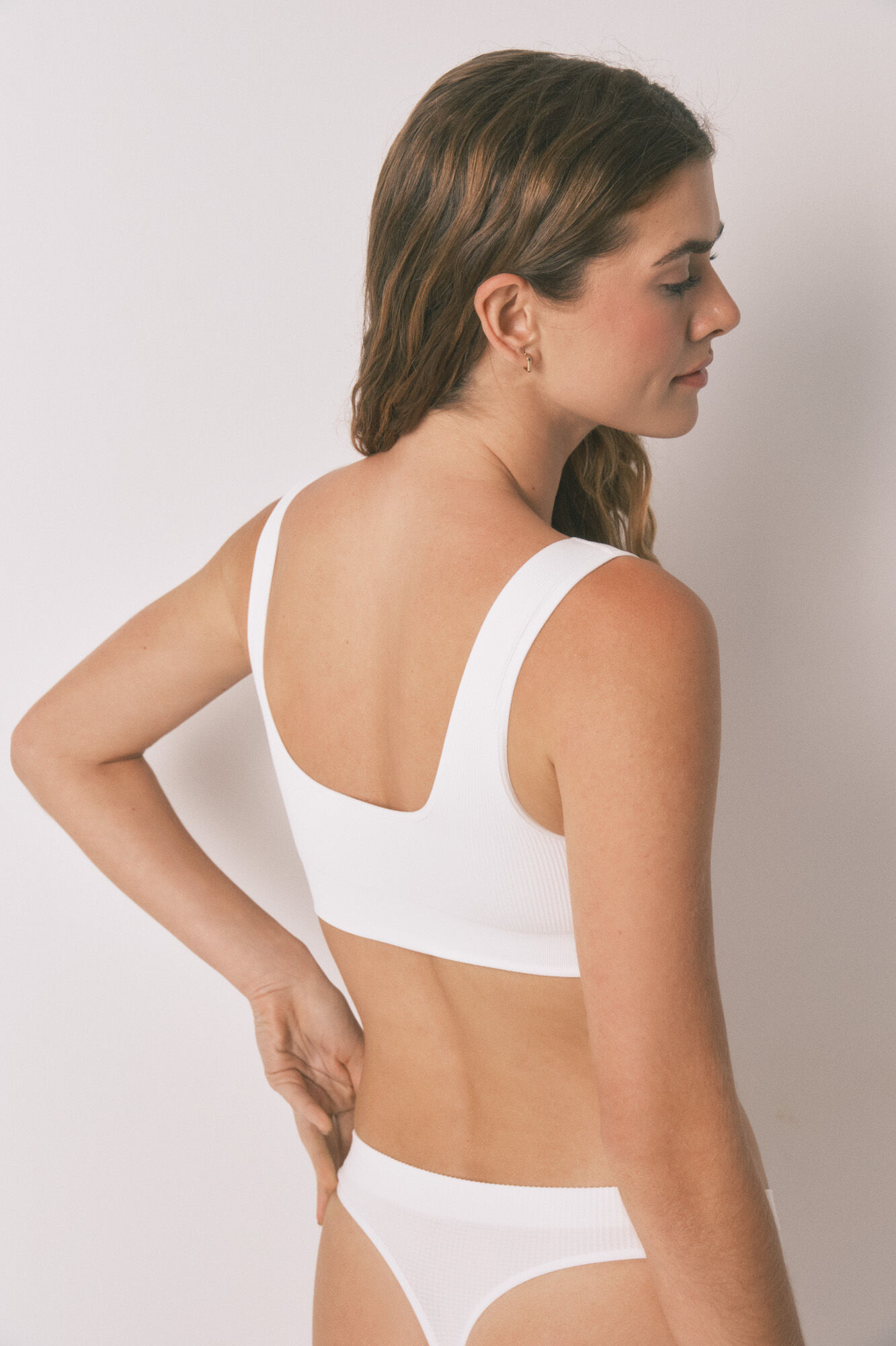 Women'secret PREDIVAN beli rebrasti bez &scaron;avova top