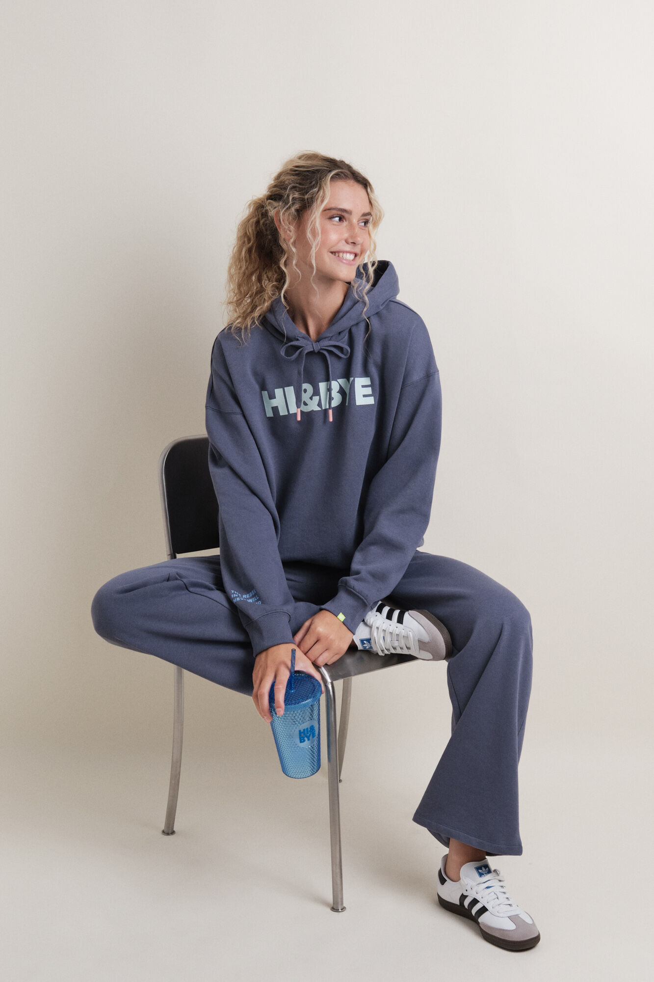 HI&BYE Cal&ccedil;a flare de algod&atilde;o plush azul 