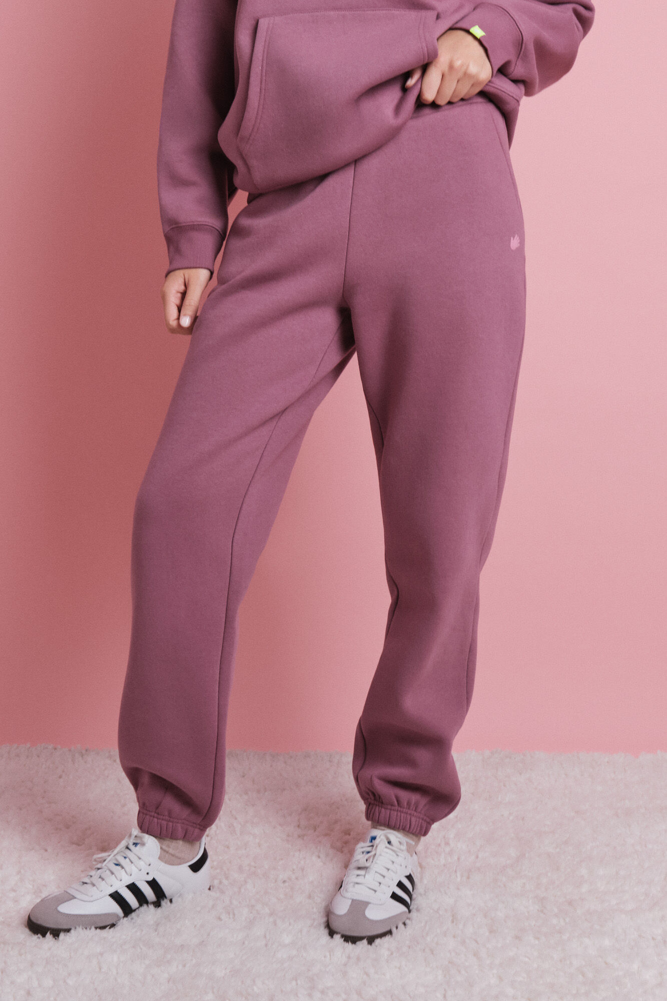 HI&BYE Cal&ccedil;a jogger de pel&uacute;cia rosa claro