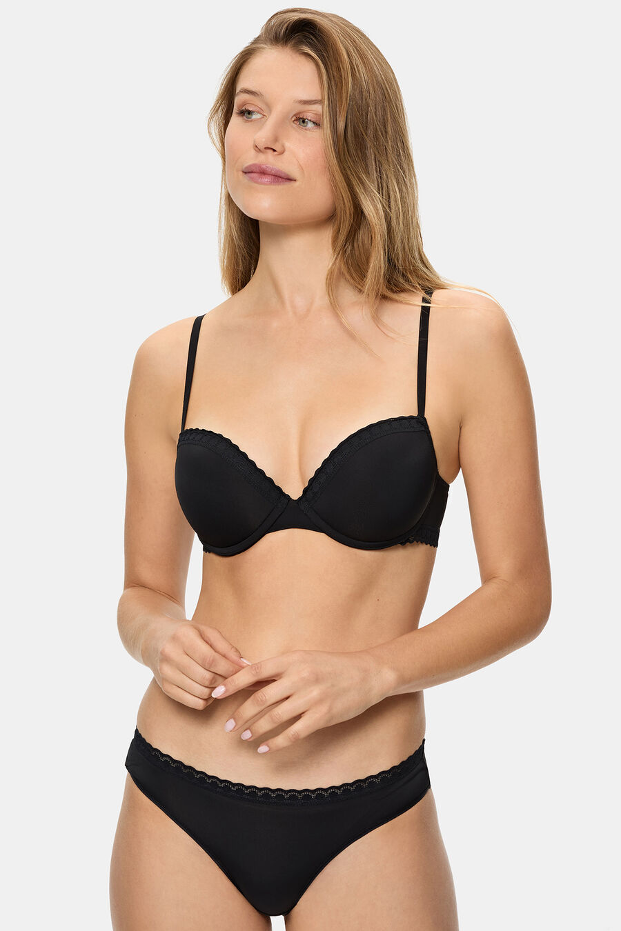 Sujetador con aros de suave microfibra