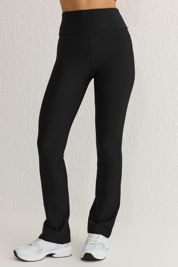 Trendyol Leggings deportivos flare tiro alto negro