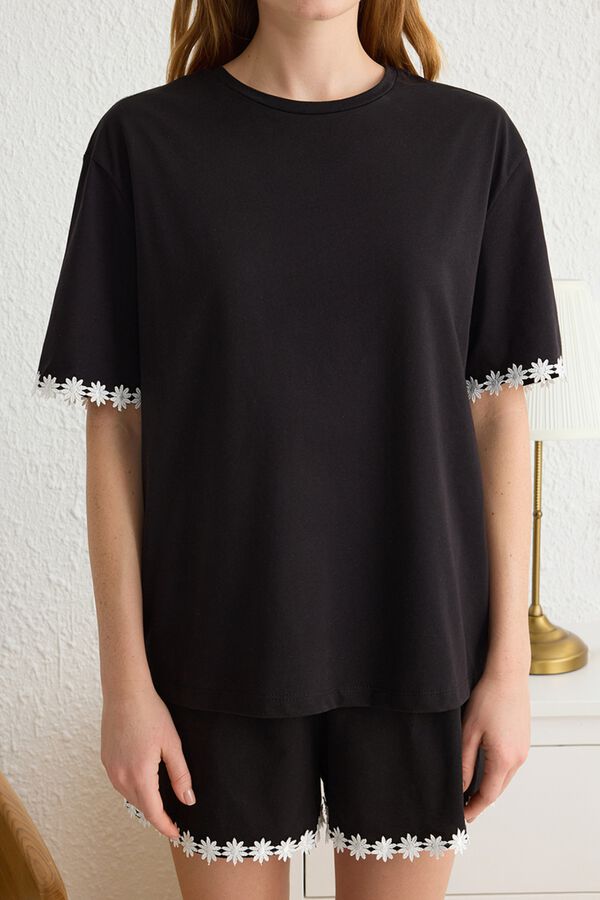 Trendyol Conjunto de pijama bies flores negro