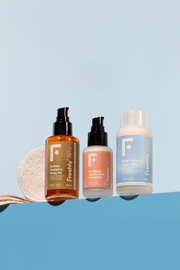 Freshly Cosmetics Cofre Hidrataci&oacute;n profunda azul