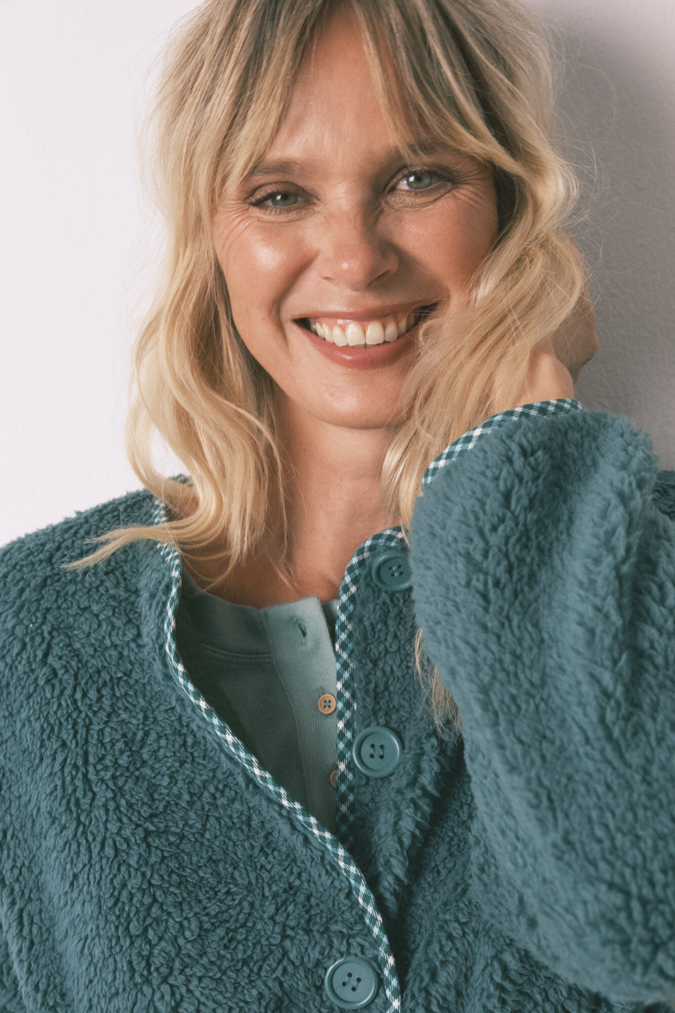 Women'secret Kućni ogrtač zelene boje i  tkaninom od imitacije ovčije kože