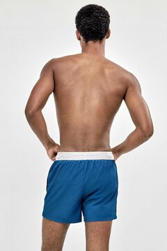 Gisela Ba&ntilde;ador hombre liso