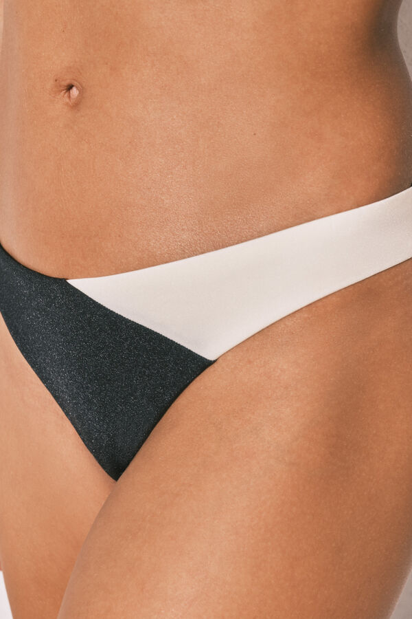 Women'secret Crno-bele bikini tanga gaćice sa color block dizajnom Crna