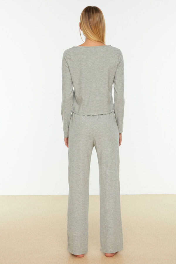 Trendyol Ribbed pyjamas set with elastic details and slogan in grey  Siva