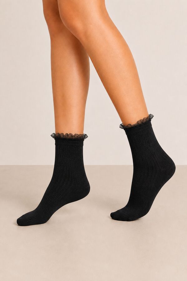 Pieces Calcetines con volante negro