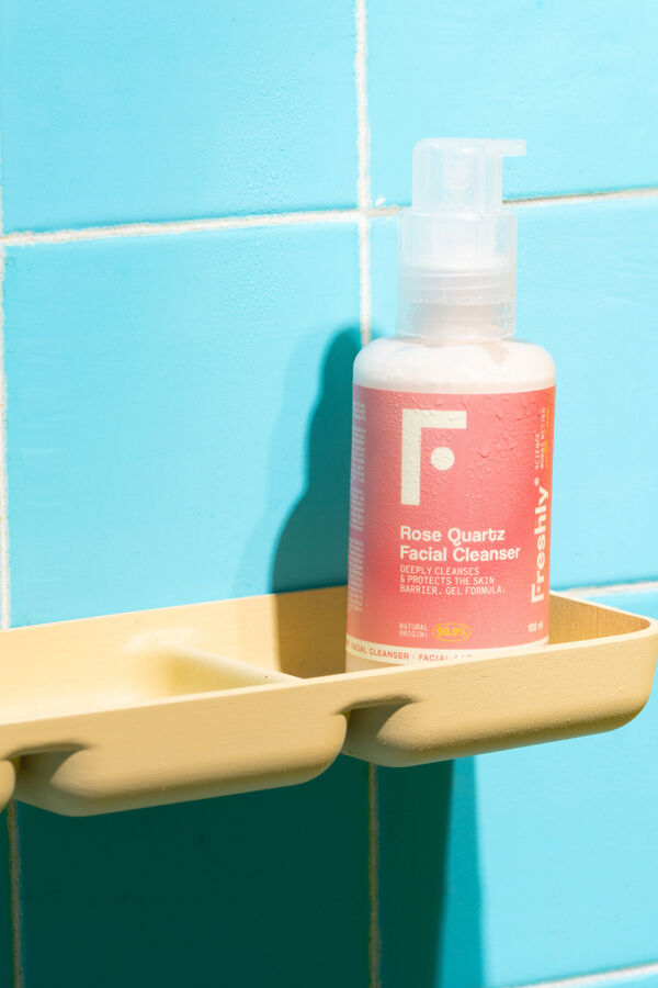 Freshly Cosmetics Rose Quartz Facial Cleanser (50ml) Bijela
