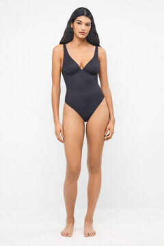 Gisela Ba&ntilde;ador con aro control