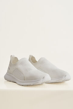 Born Living Yoga Sneakers Fly White white