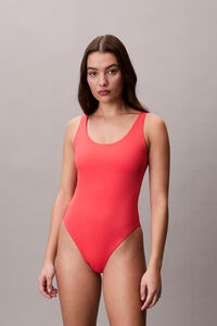 Calvin Klein Ba&ntilde;ador escote espalda estampado