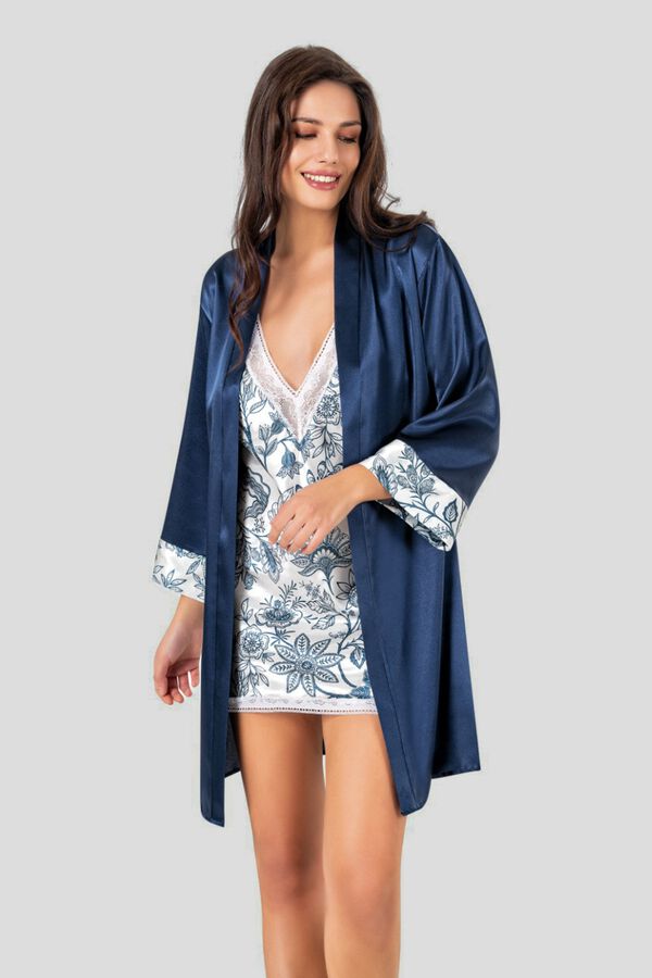 Trendyol Conjunto de camis&oacute;n floral y bata satinada azul