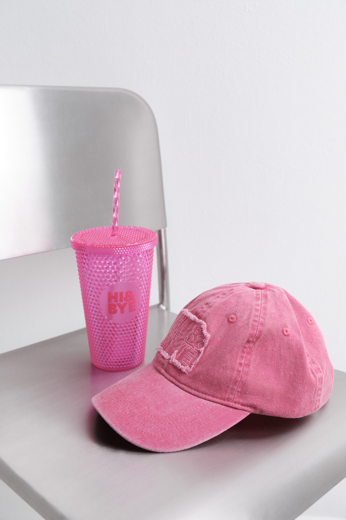 HI&BYE Vaso pl&aacute;stico ca&ntilde;ita integrada vino