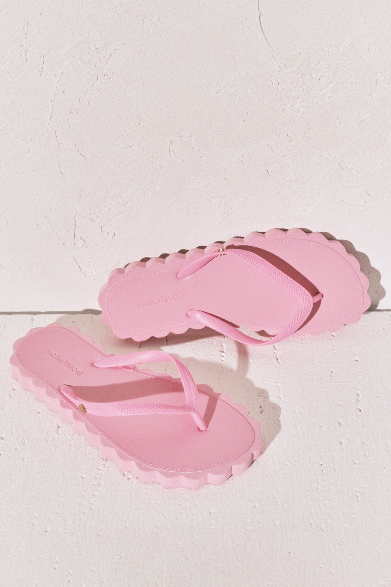 Women'secret Chanclas dedo efecto ondas rosa