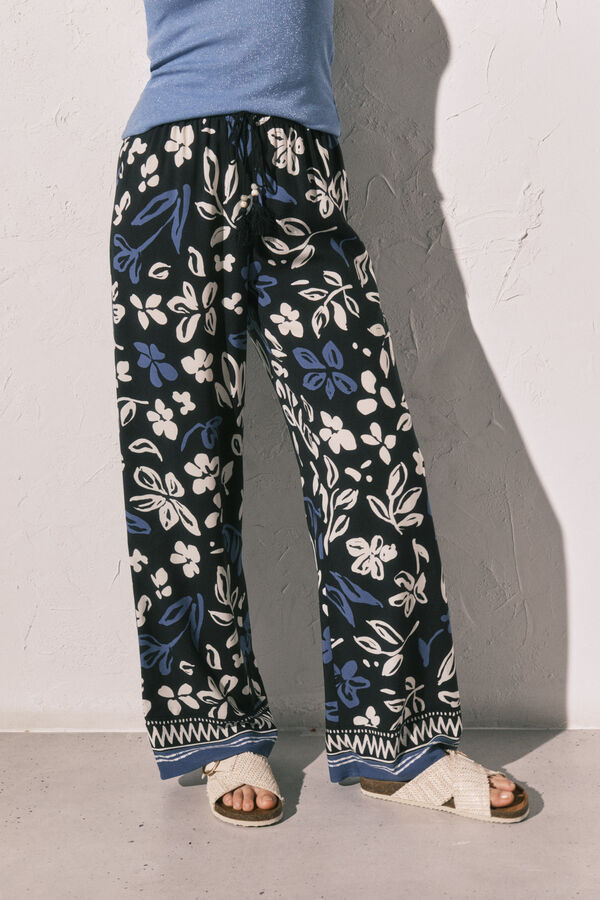 Women'secret Plave duge pantalone sa cvetnim printom Print
