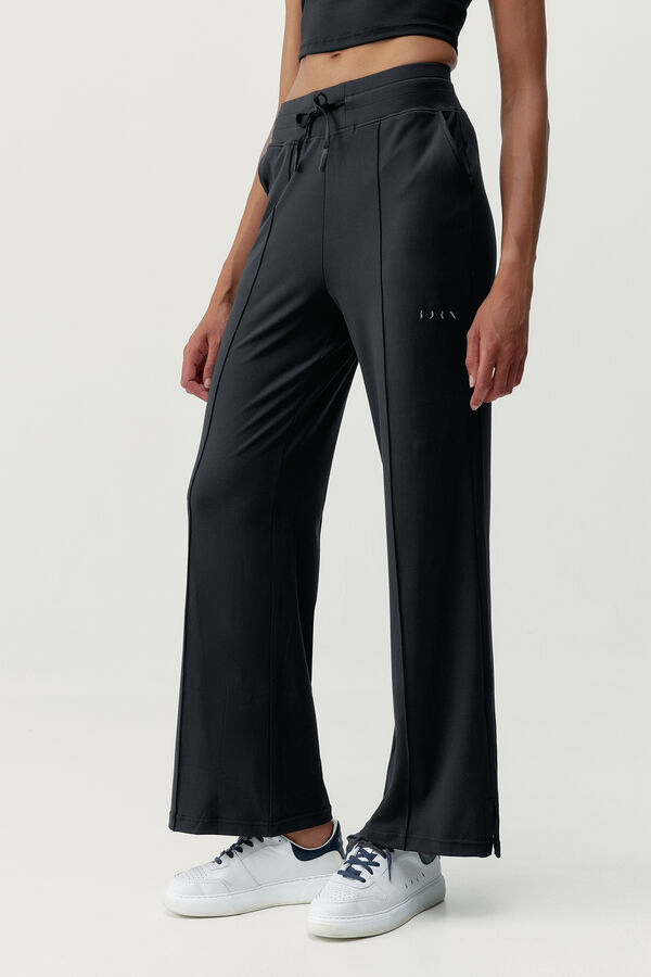 Born Living Yoga Leila pants Crna