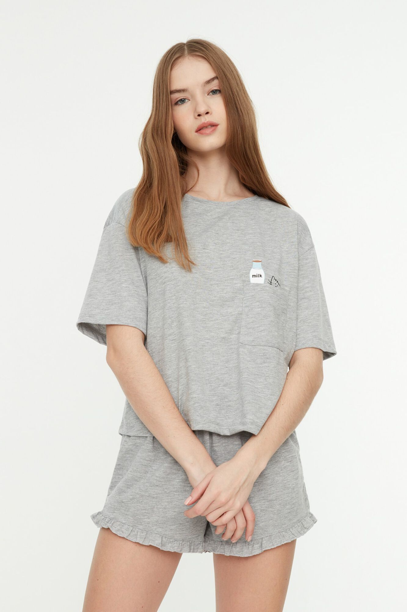 Trendyol Pijama regular em algod&atilde;o gola redonda