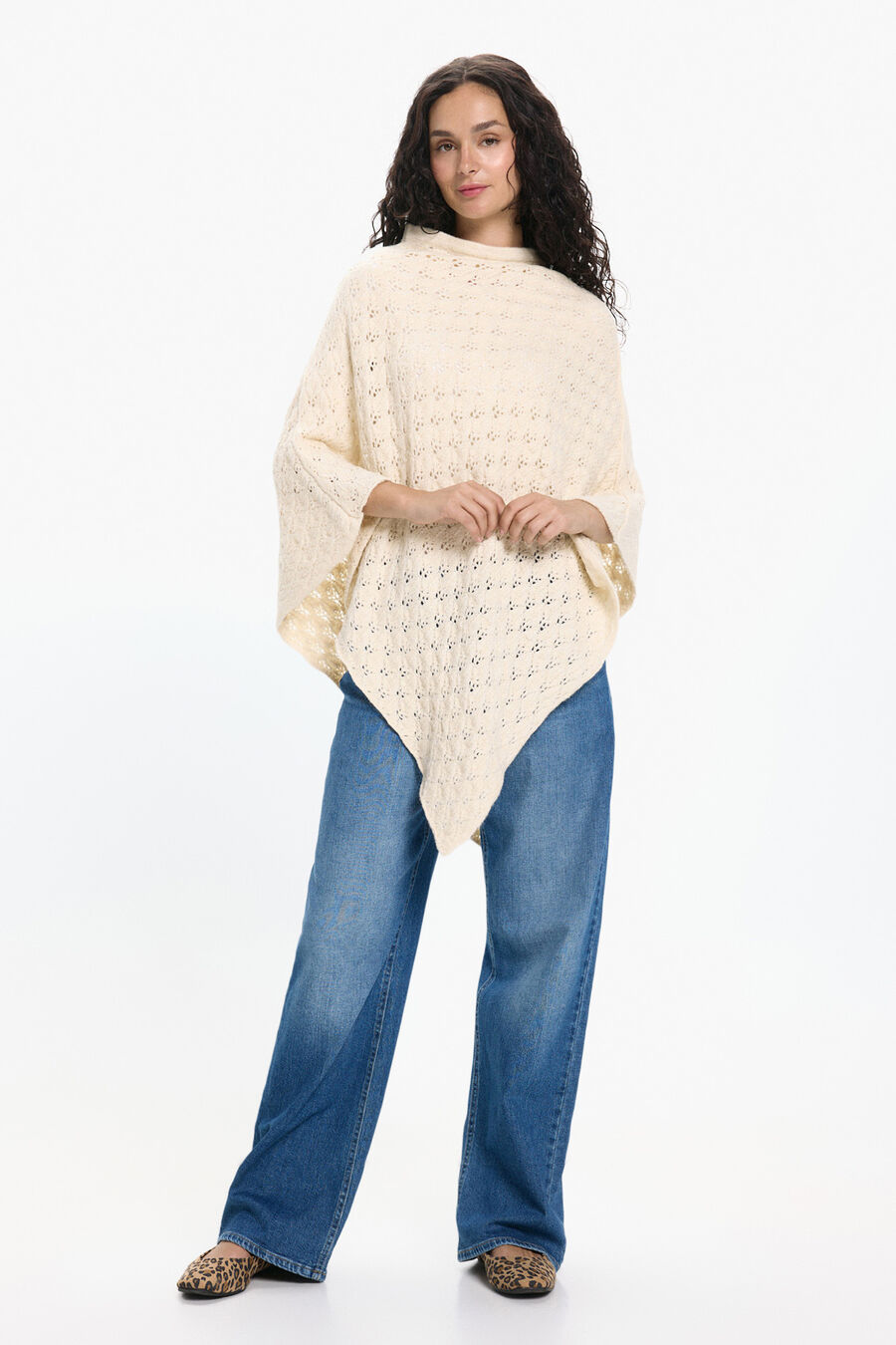 Poncho de ganchillo