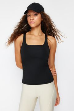 Trendyol Top deportivo con sujetador