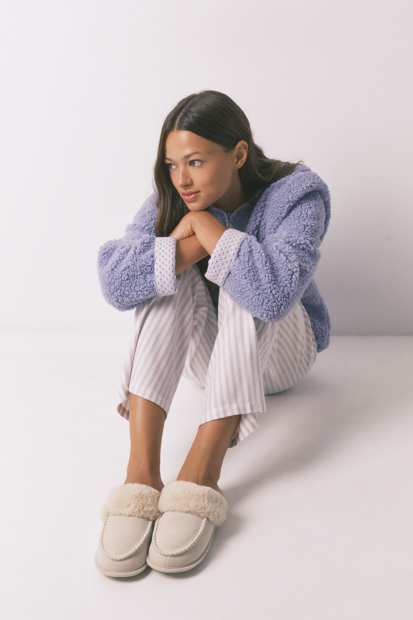 Women'secret Zapatillas casa pelo sint&eacute;tico beige