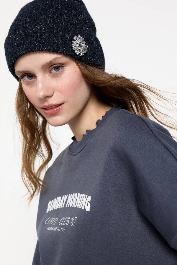 Pieces Jersey-knit hat with clasp bleu
