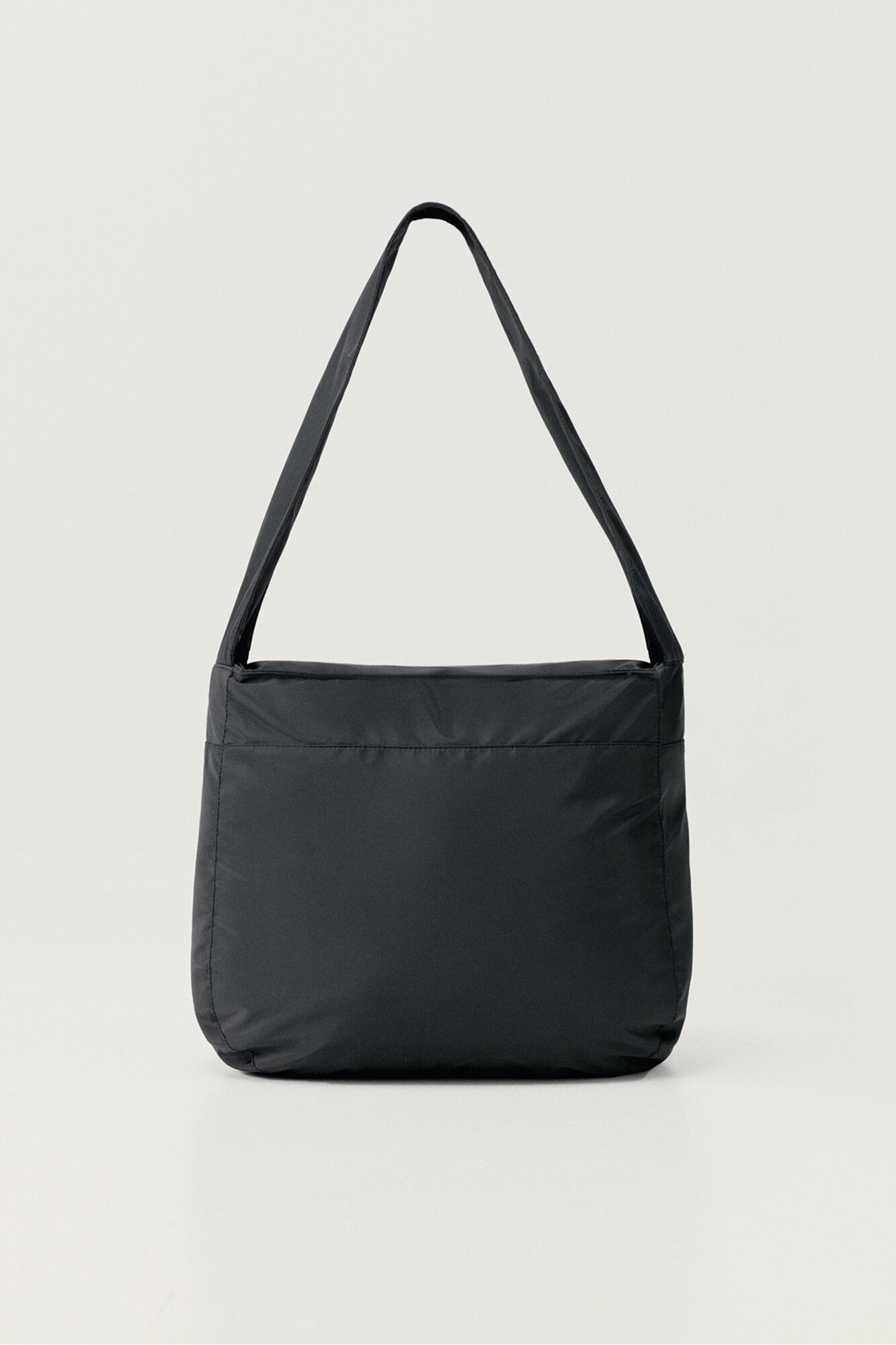 Born Living Yoga Bolso Shopper Sansa negro&nbsp;