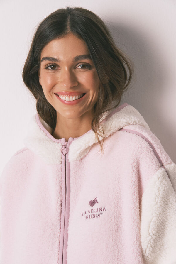 Women'secret Raznobojni kućni ogrtač od ovčije kože sa kapuljača Roze