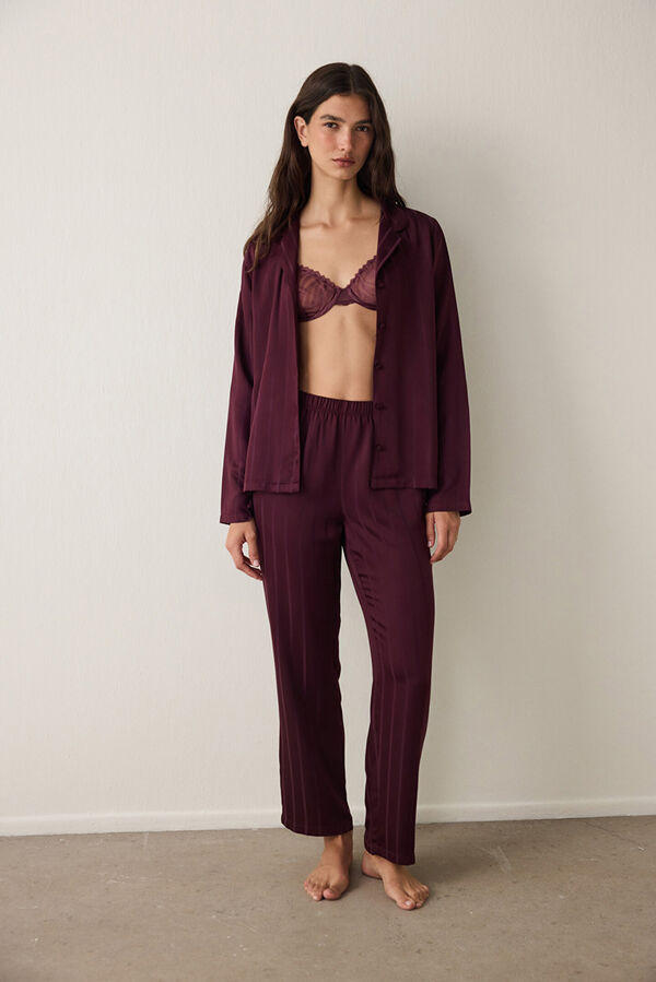 Penti Conjunto de camisa y pantal&oacute;n de sat&eacute;n granate burdeos