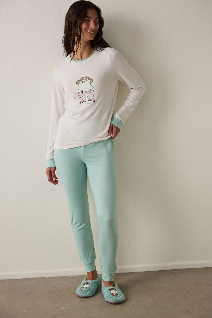 Conjunto de pantalones largos para dormir