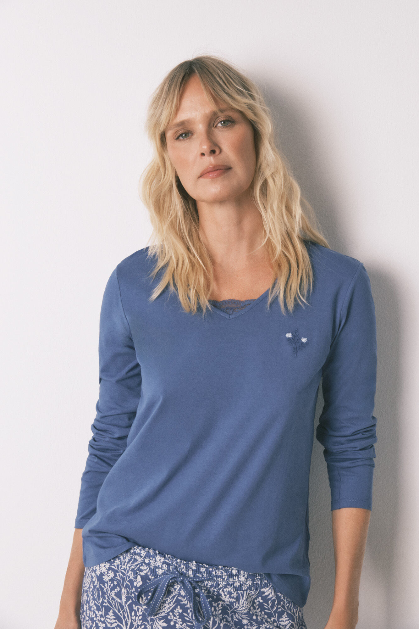 Women'secret Plave duge pidžame sa cvetnim uzorkom od 100% pamuka