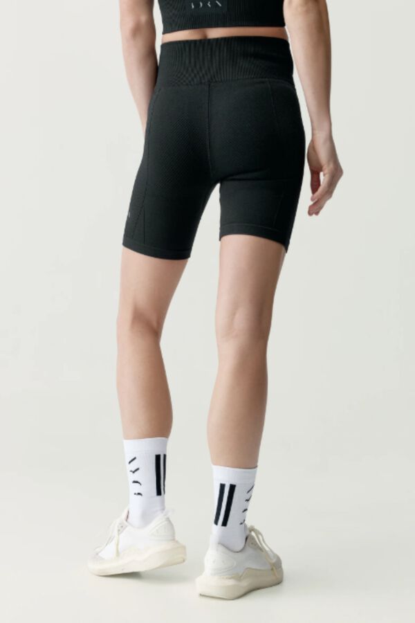 Born Living Yoga Pantal&oacute;n corto deportivo India Negro negro