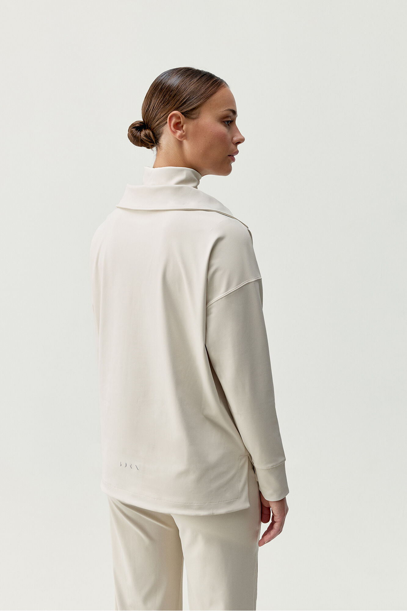 Born Living Yoga Polo desportivo Lua "Skin move" Winter Ecru