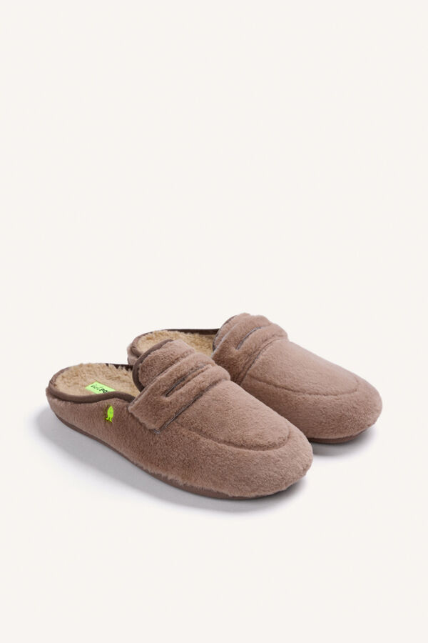 Hot Potatoes Chinelos de quarto tipo mocassins cru