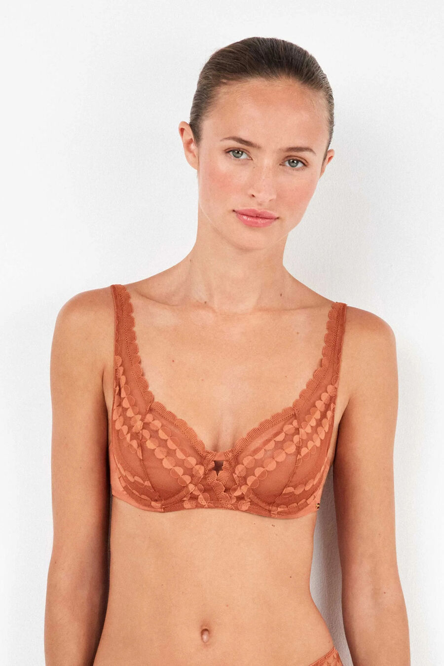 Sujetador balconette sin relleno