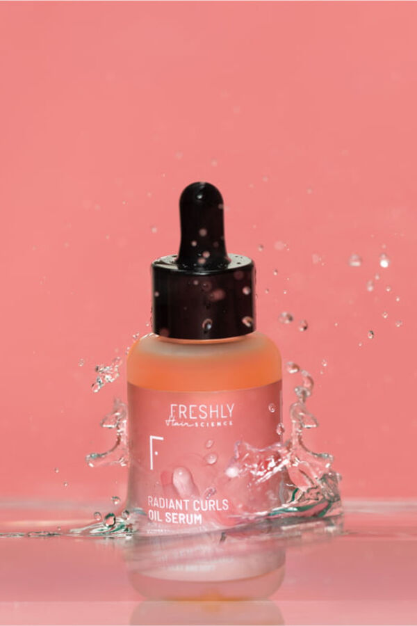 Freshly Cosmetics Radiant Curls Oil Serum  blanc