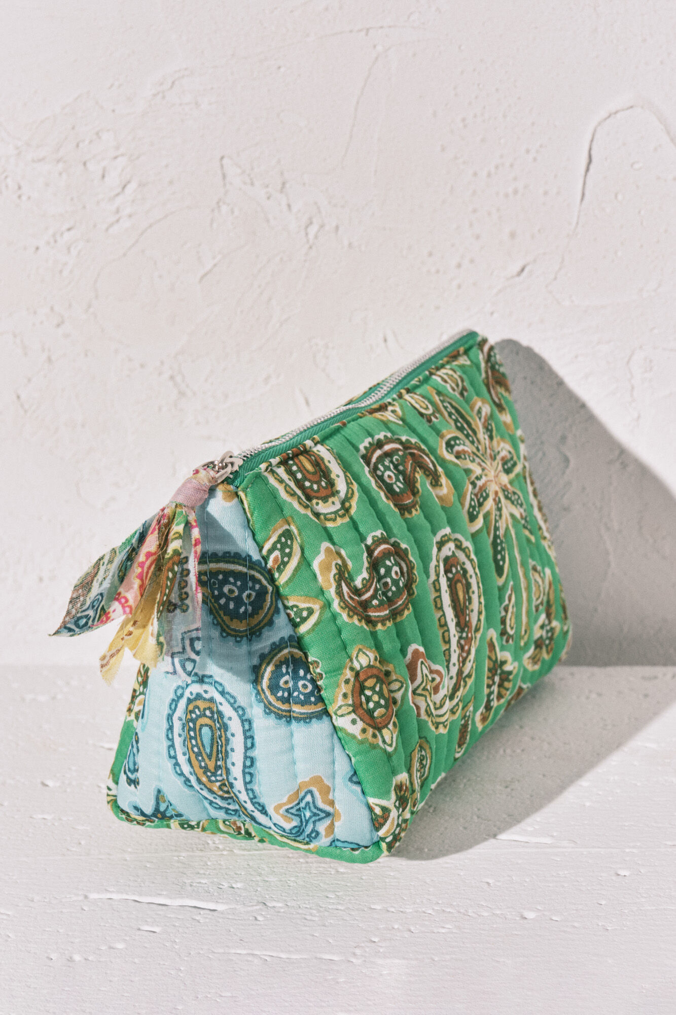 Women'secret Vi&scaron;ebojni srednji neseser sa printom