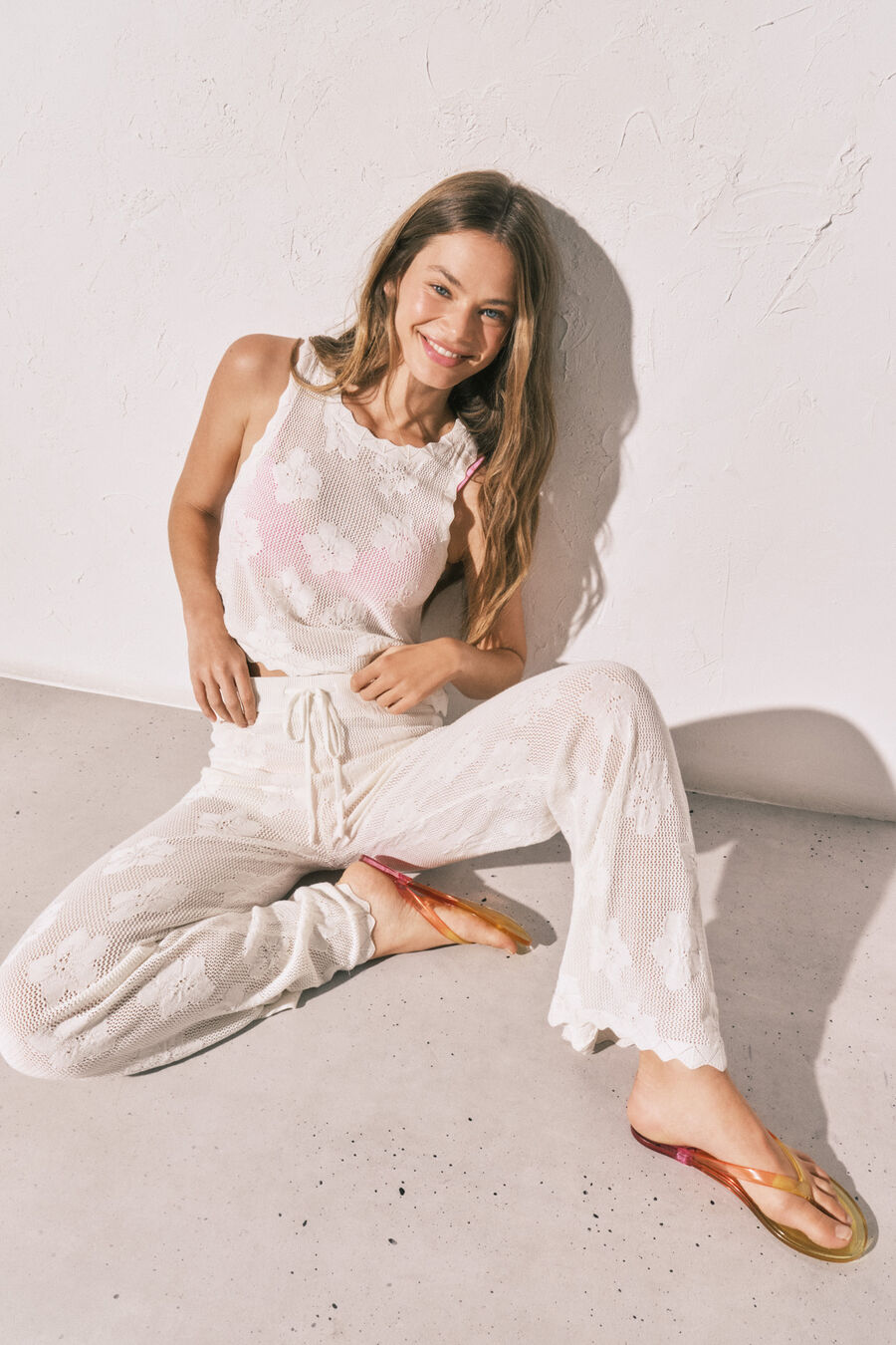 Pantalón largo crochet beige
