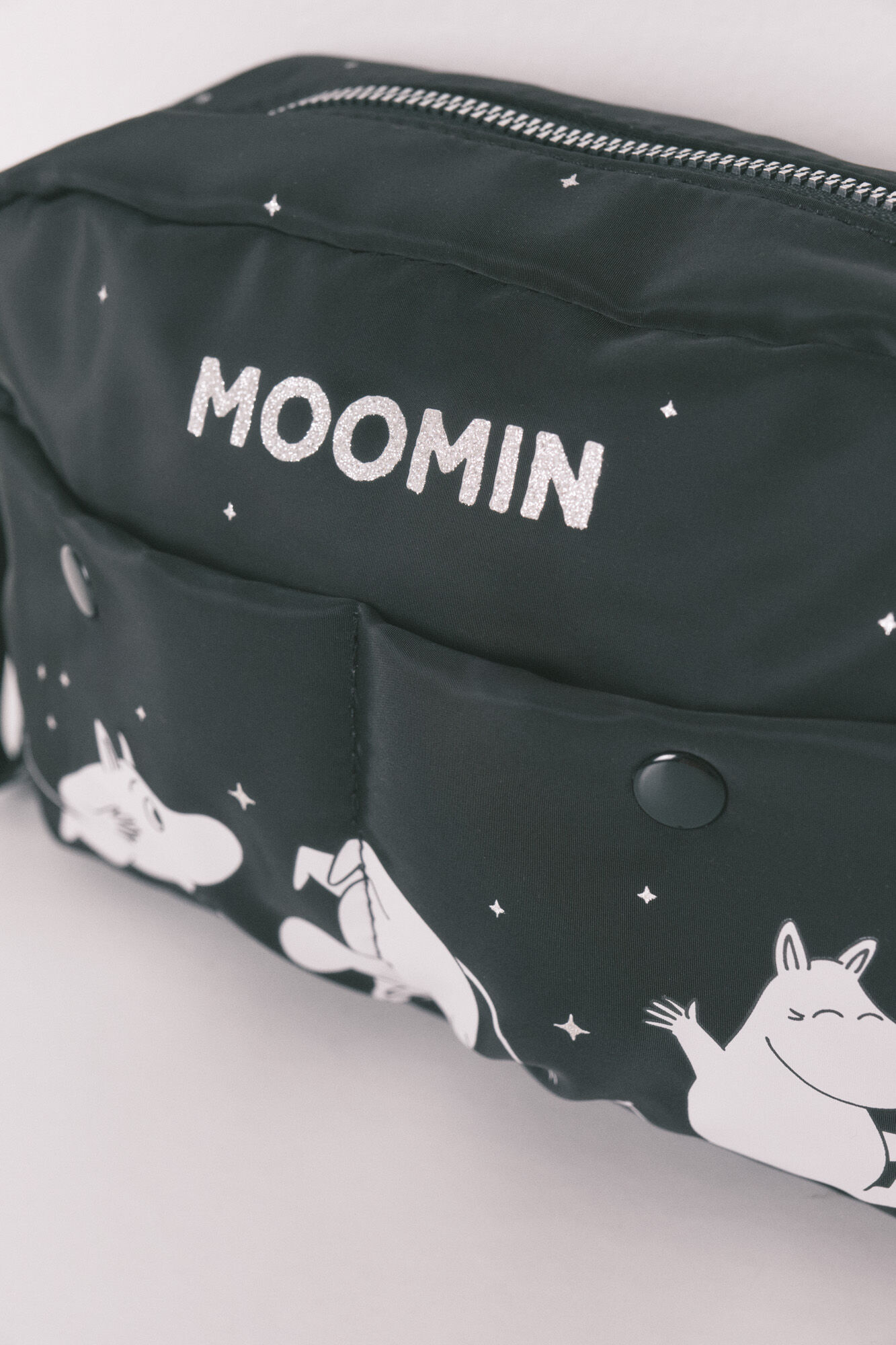 Women'secret Crni najlonski srednji neseser Moomin